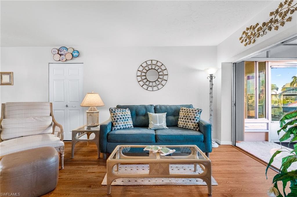 1661 Edith Esplanade # 102, CAPE CORAL FL 33904-2