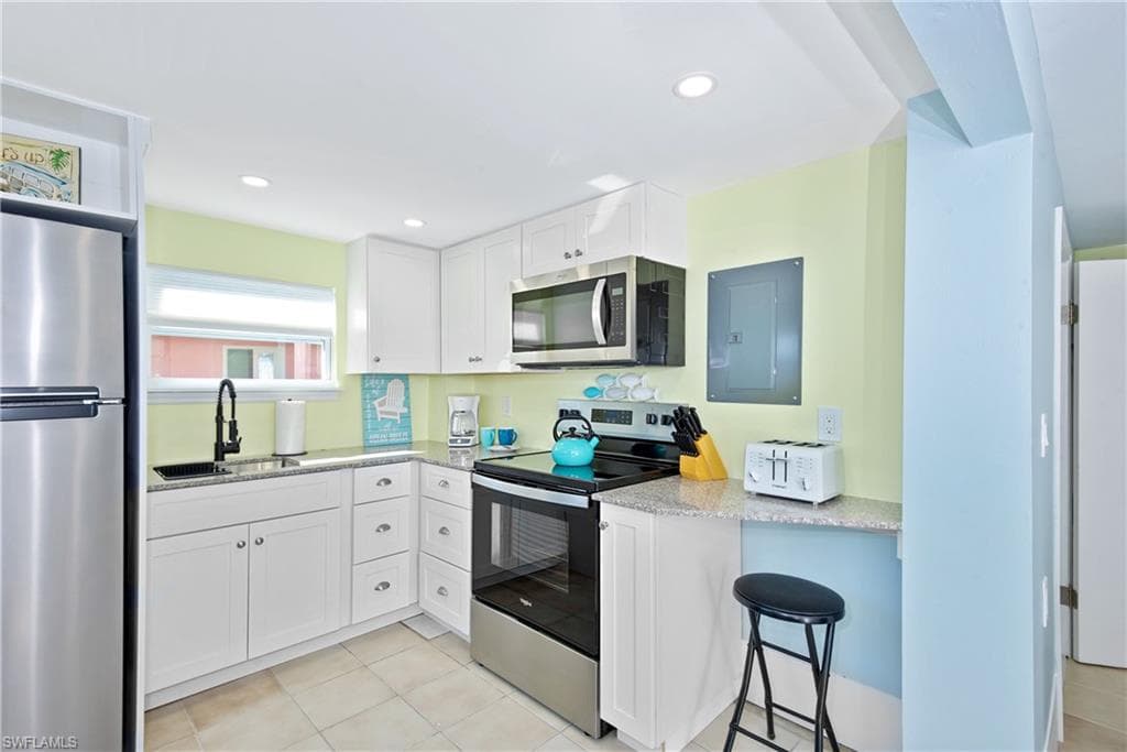 161 / 163 Mango ST, FORT MYERS BEACH FL 33931-25