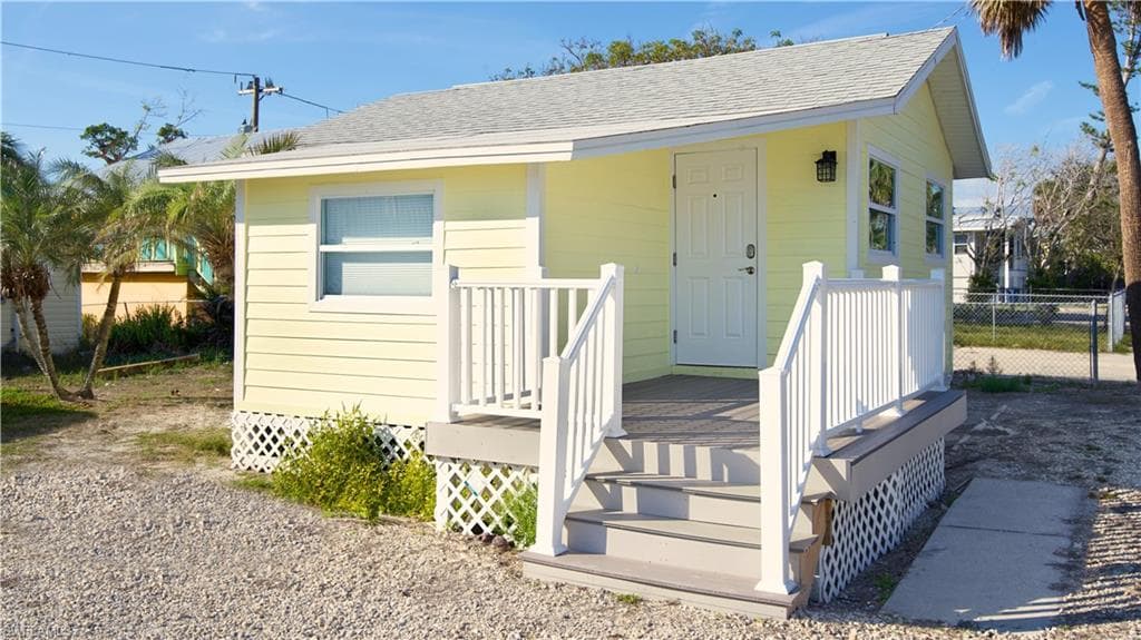 161 / 163 Mango ST, FORT MYERS BEACH FL 33931-6