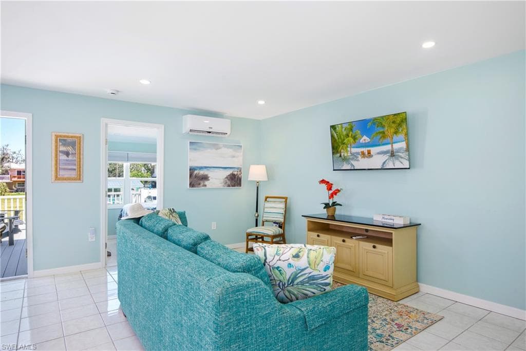 161 / 163 Mango ST, FORT MYERS BEACH FL 33931-9
