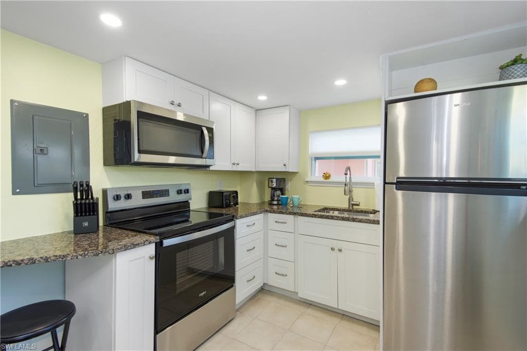 161 / 163 Mango ST, FORT MYERS BEACH FL 33931-32