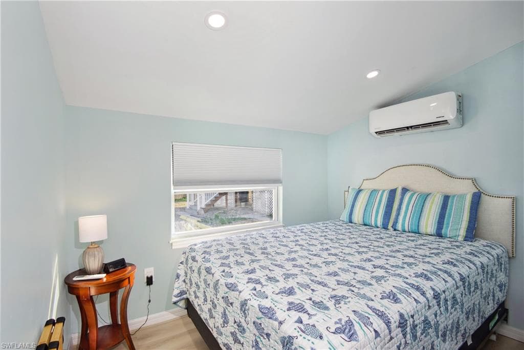 161 / 163 Mango ST, FORT MYERS BEACH FL 33931-40