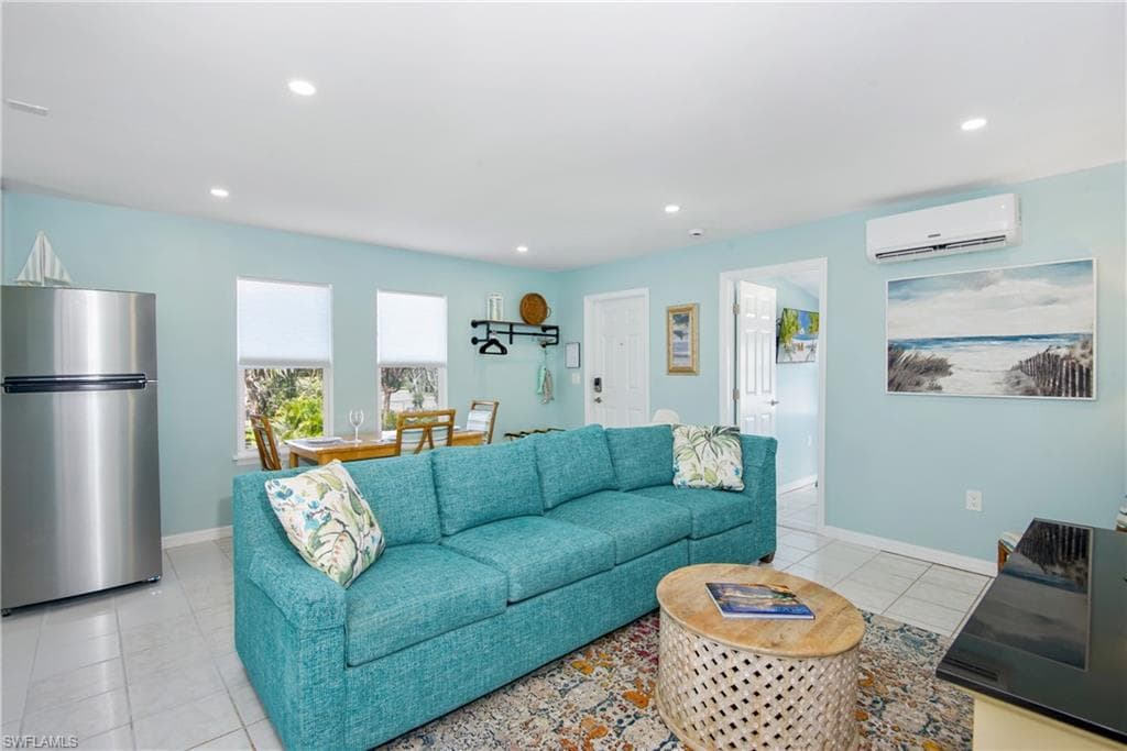 161 / 163 Mango ST, FORT MYERS BEACH FL 33931-10