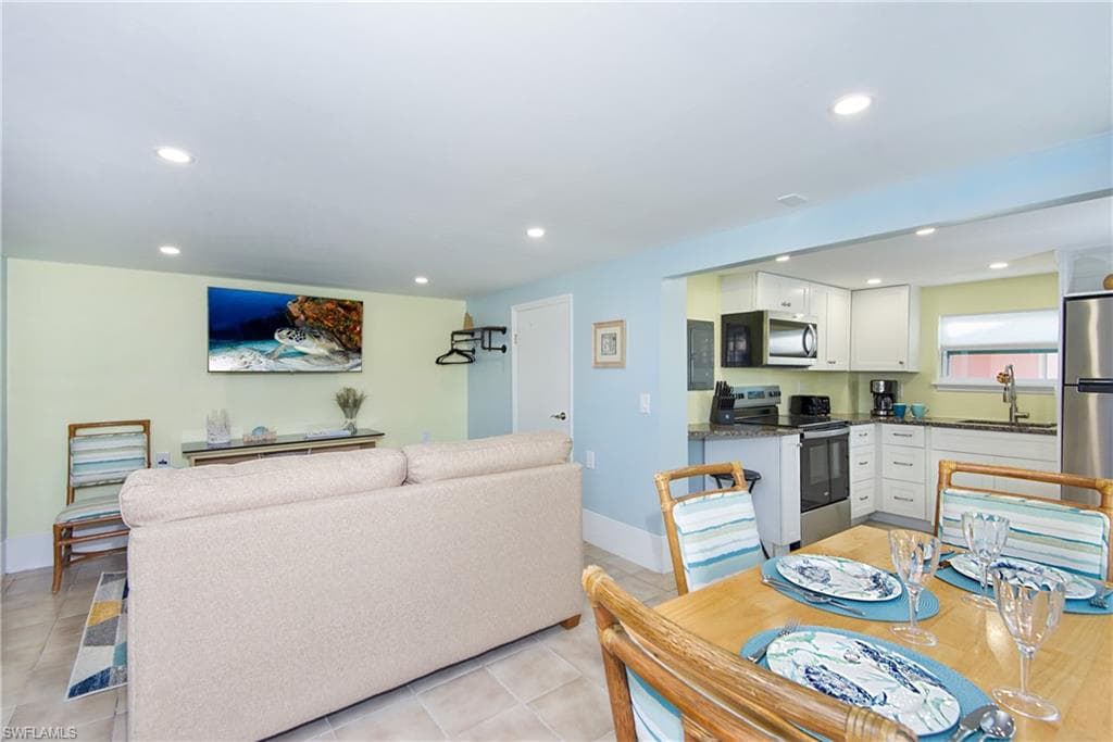161 / 163 Mango ST, FORT MYERS BEACH FL 33931-30