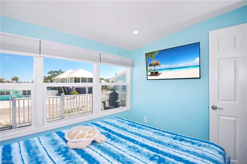 161 / 163 Mango ST, FORT MYERS BEACH FL 33931-20