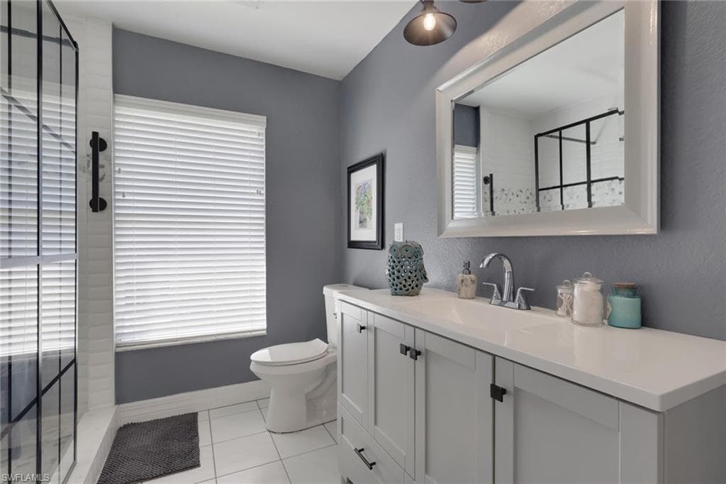 1377 Coconut DR, FORT MYERS FL 33901-22