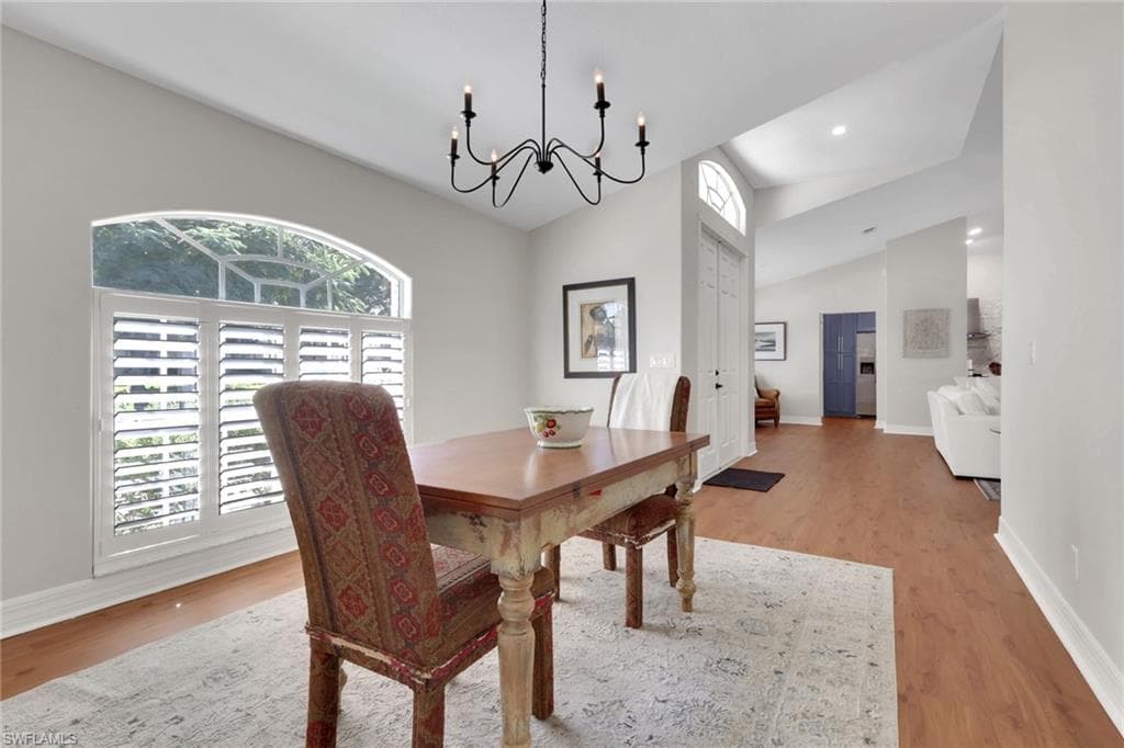 1377 Coconut DR, FORT MYERS FL 33901-5