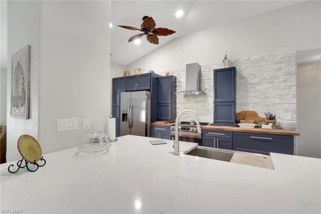 1377 Coconut DR, FORT MYERS FL 33901-13