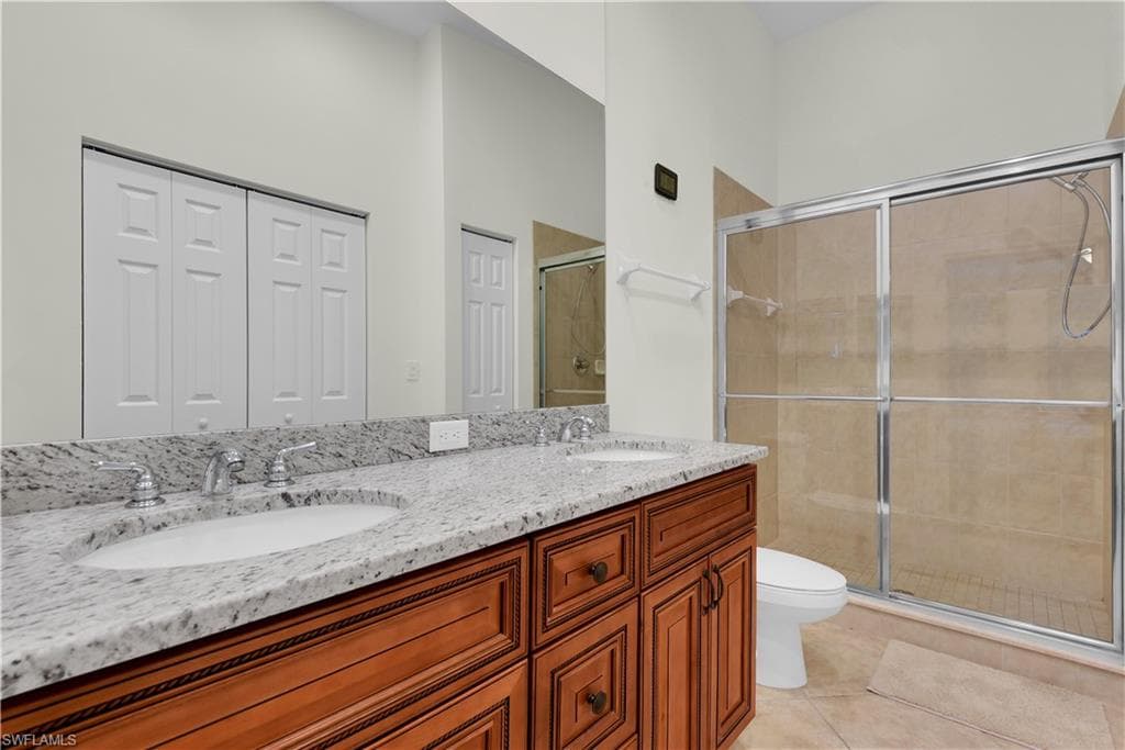 1113 Winding Pines CIR # 204, CAPE CORAL FL 33909-10