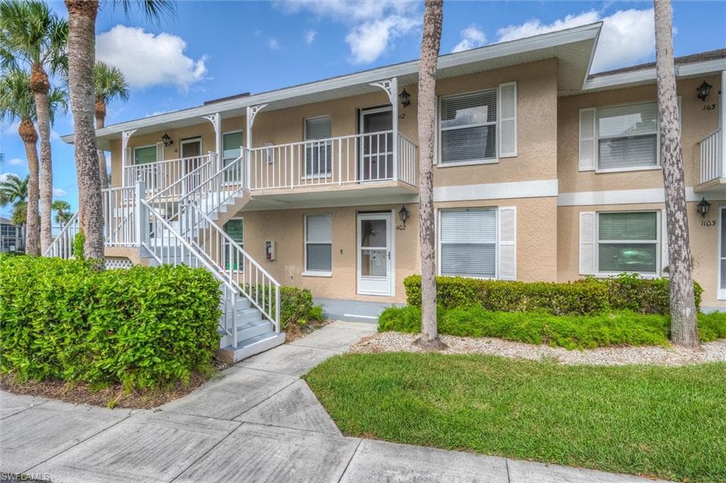 1315 Mainsail DR # 1112, NAPLES FL 34114-28