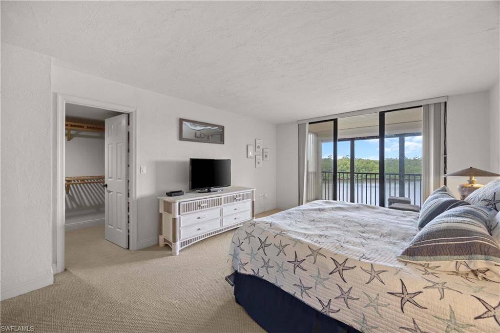 15 Bluebill AVE # 103s, NAPLES FL 34108-22