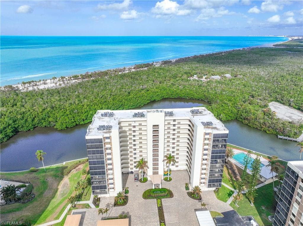 15 Bluebill AVE # 103s, NAPLES FL 34108-45