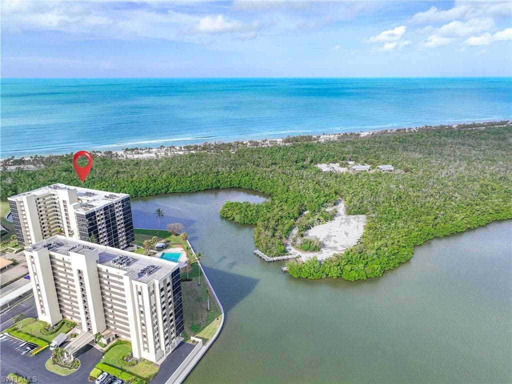15 Bluebill AVE # 103s, NAPLES FL 34108-46