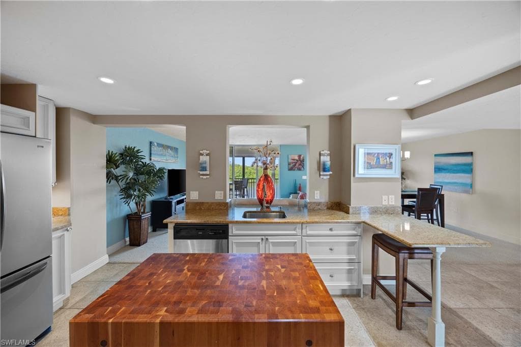15 Bluebill AVE # 103s, NAPLES FL 34108-6