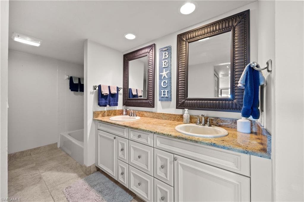 15 Bluebill AVE # 103s, NAPLES FL 34108-23