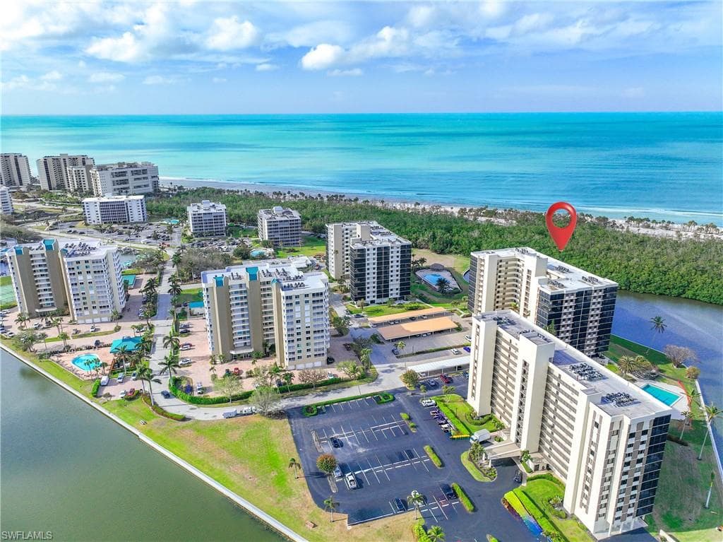 15 Bluebill AVE # 103s, NAPLES FL 34108-38