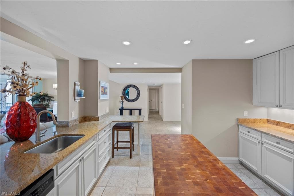 15 Bluebill AVE # 103s, NAPLES FL 34108-7