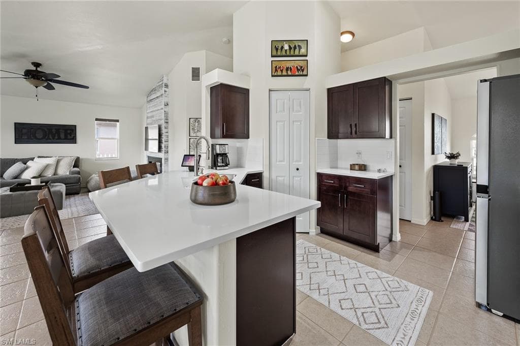 1517 Graduate CT, LEHIGH ACRES FL 33971-6