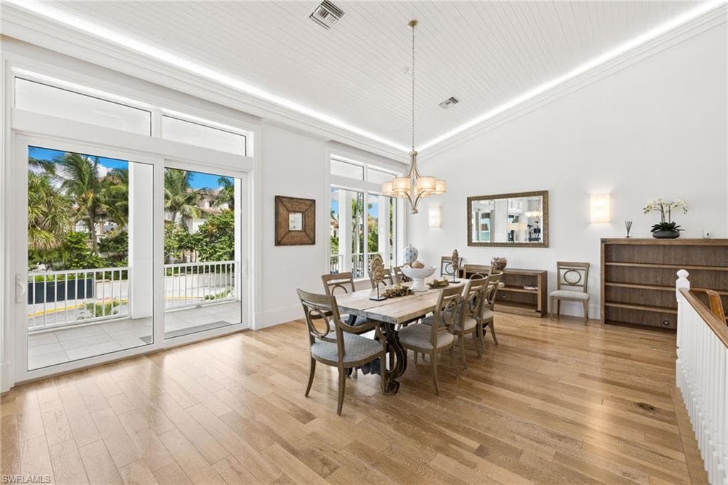 40 32nd AVE S-15