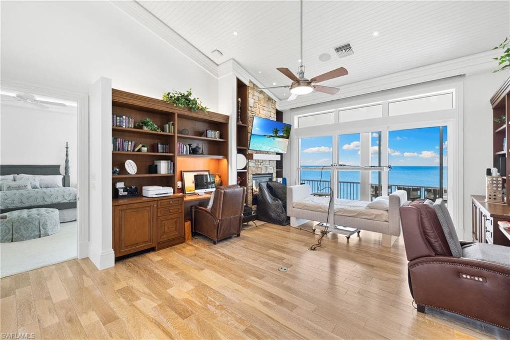 40 32nd AVE S-34