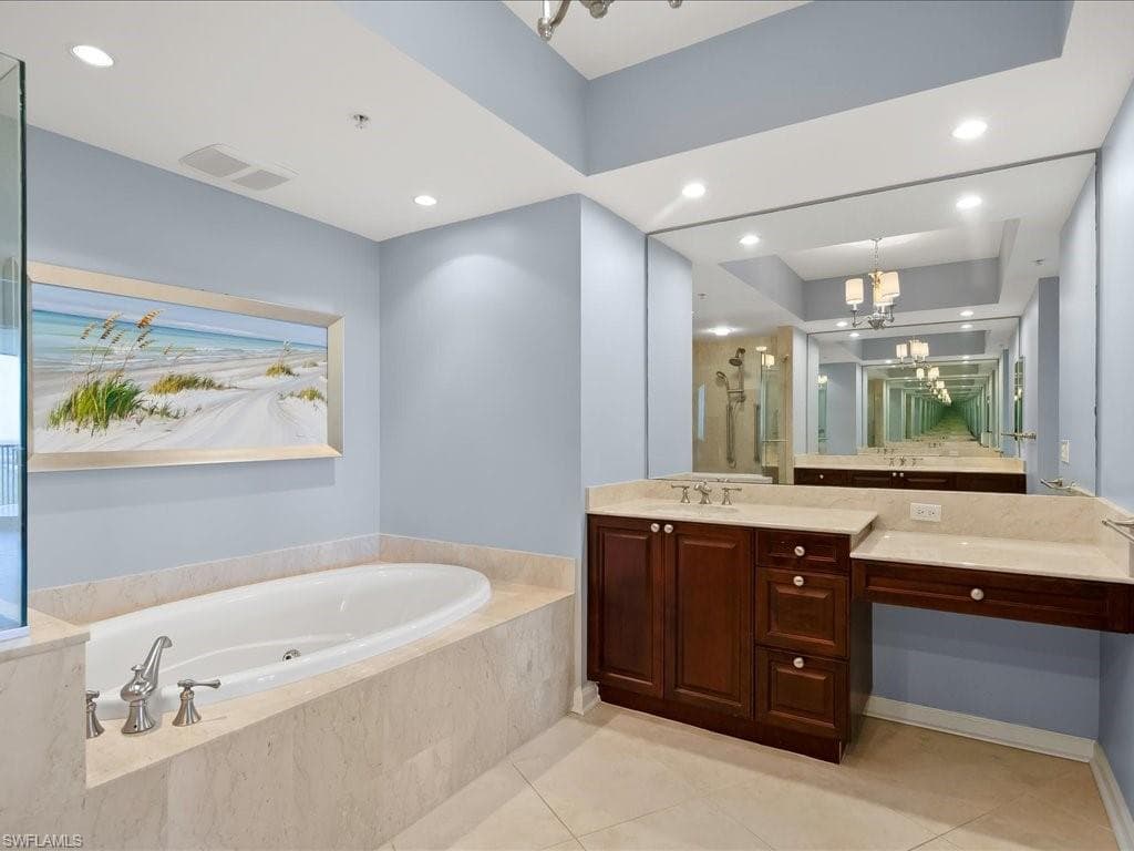 1050 Borghese LN # 1804, NAPLES FL 34114-15