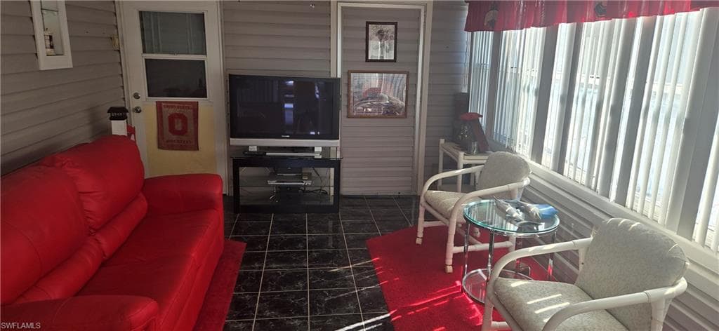 21 Nicklaus BLVD, NORTH FORT MYERS FL 33903-20