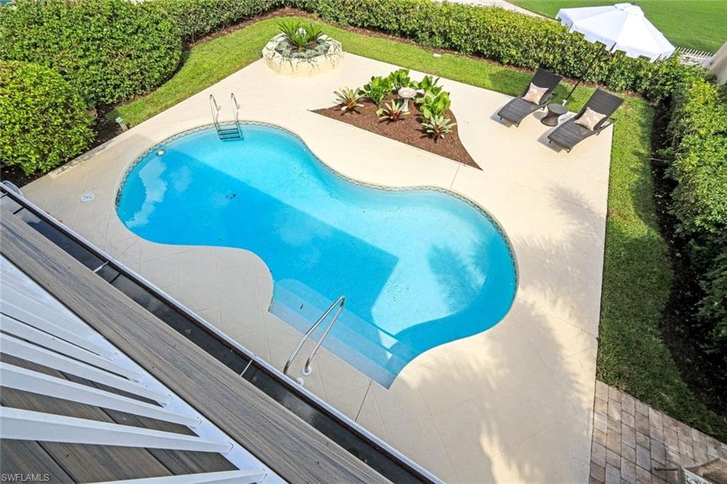 211 Via Napoli, NAPLES FL 34105-21