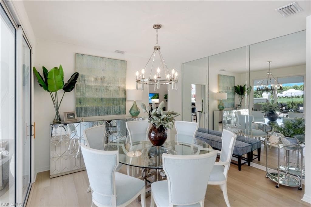 211 Via Napoli, NAPLES FL 34105-17