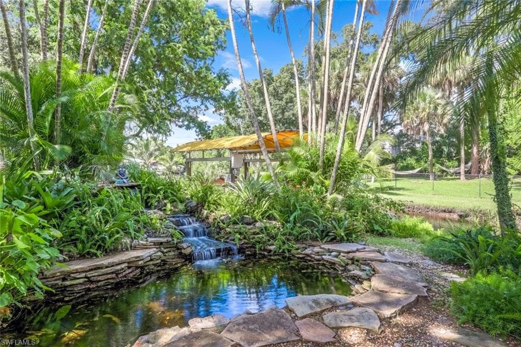 9856 Tonya CT, BONITA SPRINGS FL 34135-31