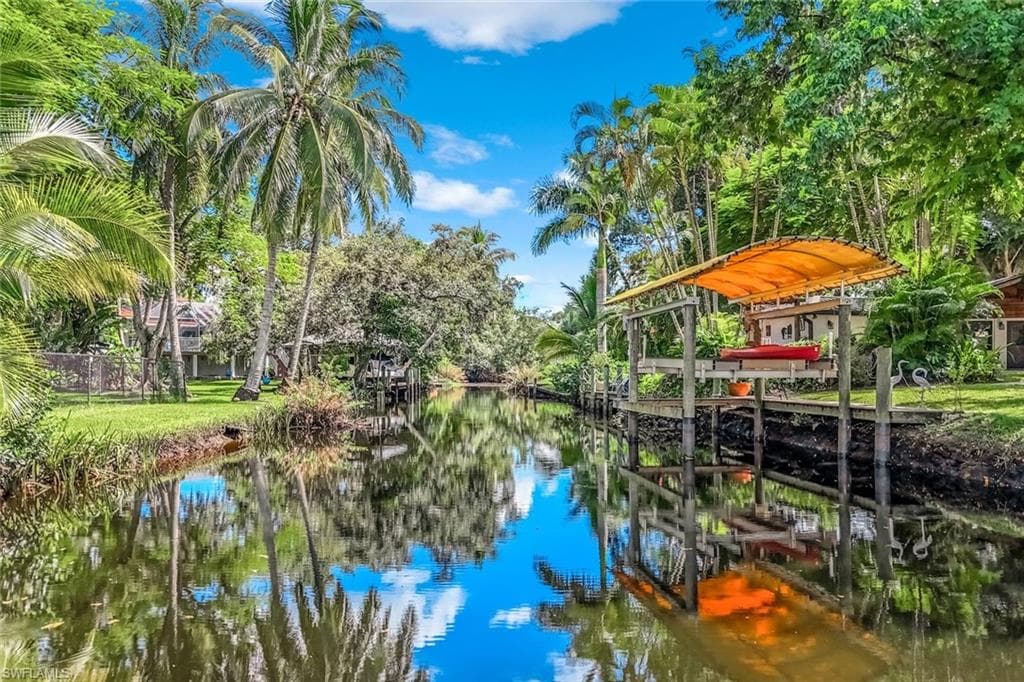 9856 Tonya CT, BONITA SPRINGS FL 34135-20