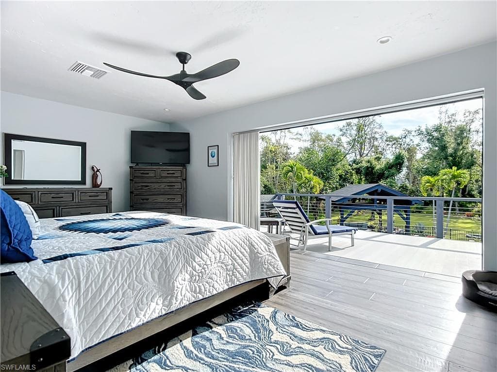 15711 Anderson LN, FORT MYERS FL 33912-24