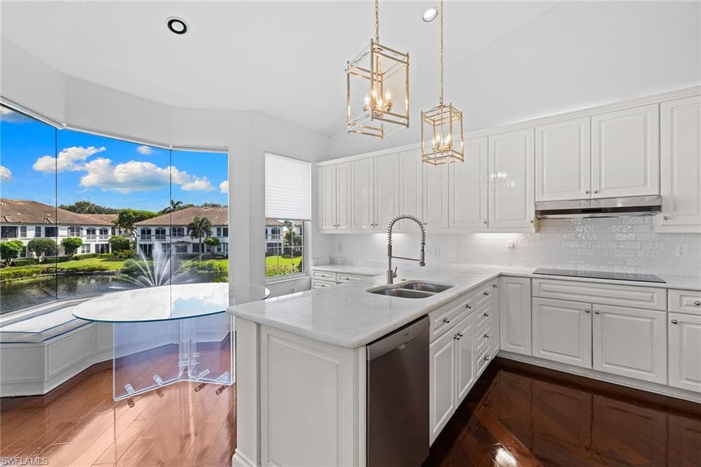 156 Colonade CIR # 1107, NAPLES FL 34103-5
