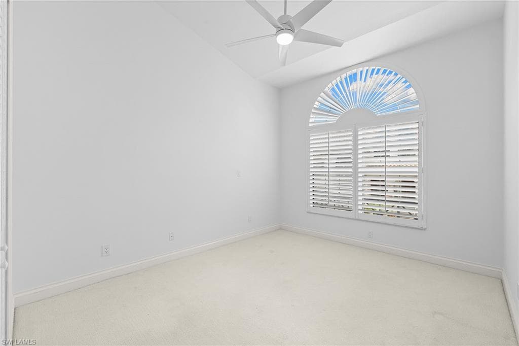 156 Colonade CIR # 1107, NAPLES FL 34103-12