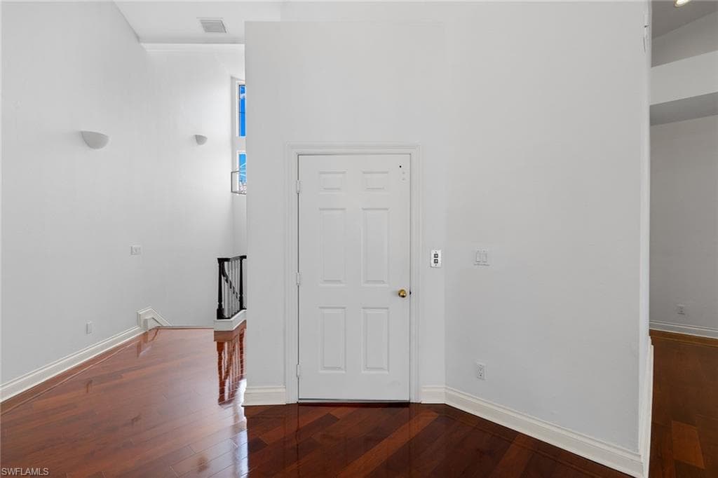 156 Colonade CIR # 1107, NAPLES FL 34103-27