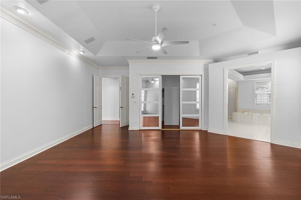 156 Colonade CIR # 1107, NAPLES FL 34103-19