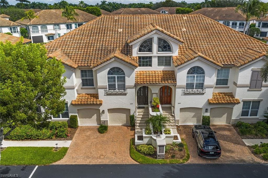 156 Colonade CIR # 1107, NAPLES FL 34103-33