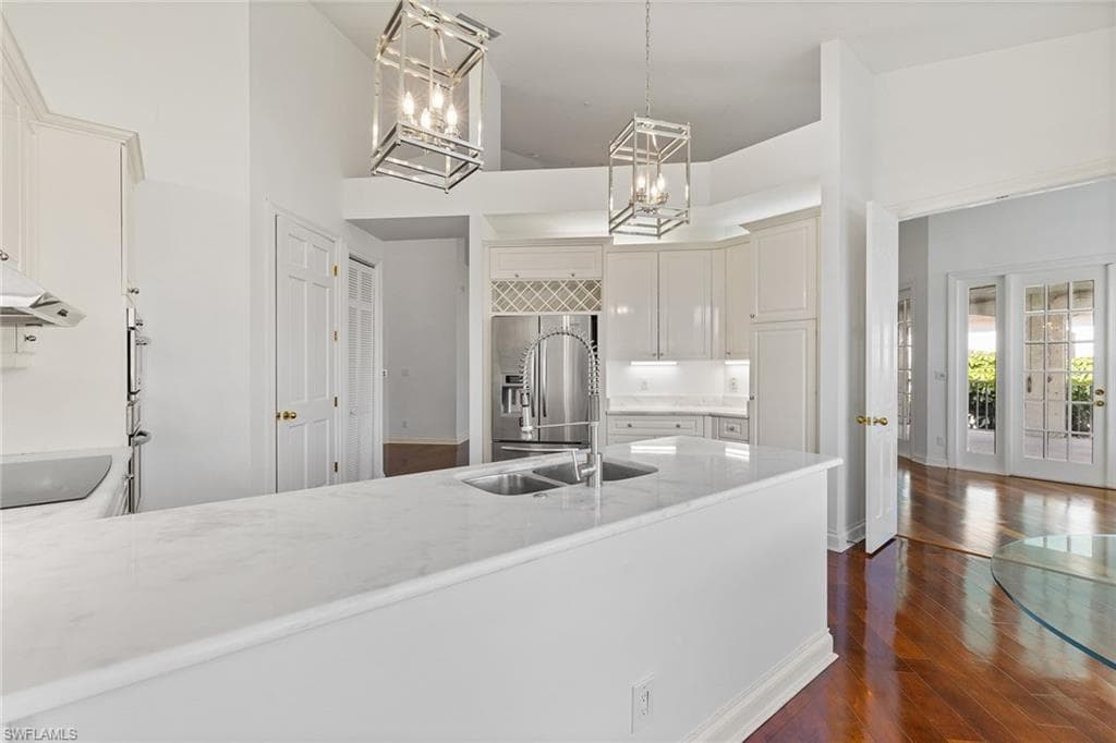 156 Colonade CIR # 1107, NAPLES FL 34103-9