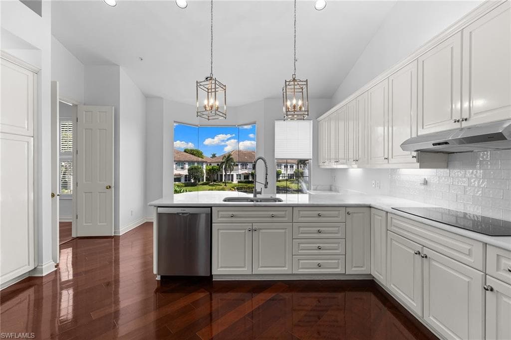156 Colonade CIR # 1107, NAPLES FL 34103-7