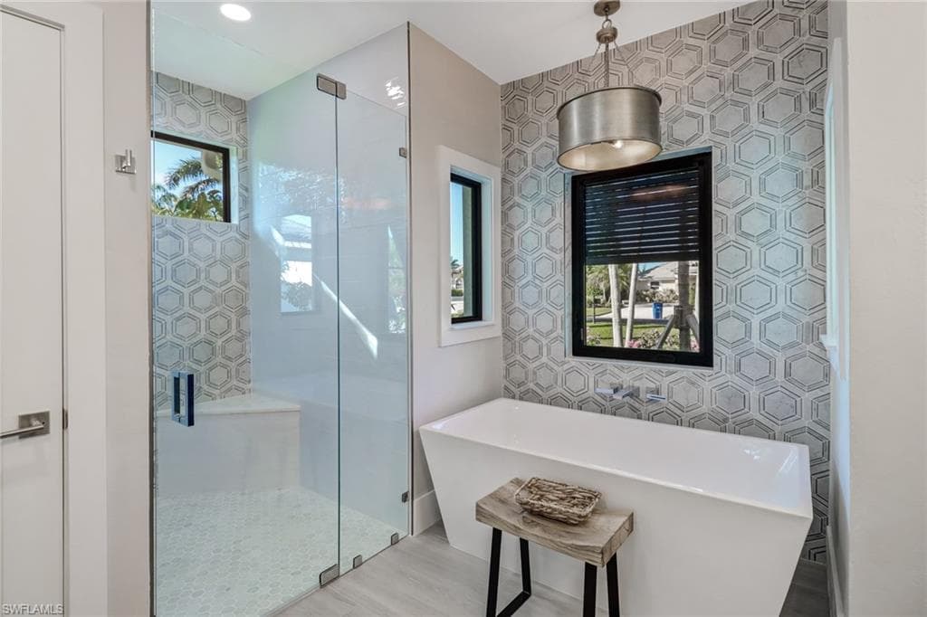 28070 Winthrop CIR, BONITA SPRINGS FL 34134-15