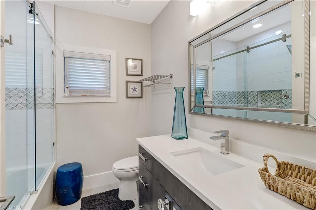 28070 Winthrop CIR, BONITA SPRINGS FL 34134-18