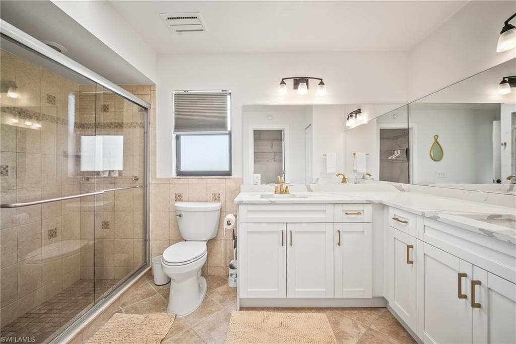 20640 Porthole CT, ESTERO FL 33928-17