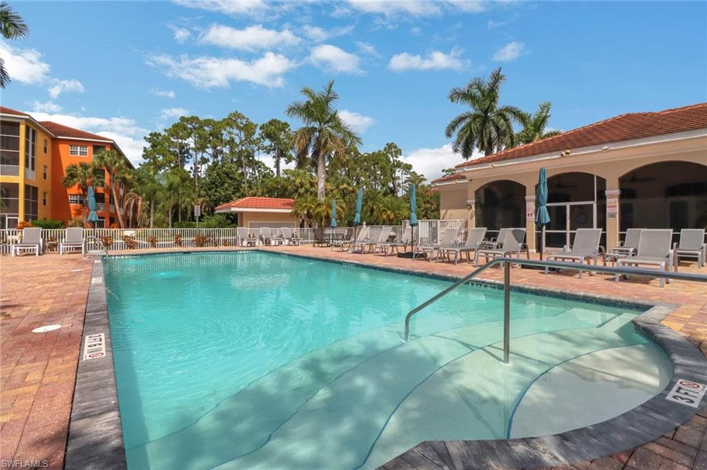 4500 Botanical Place CIR # 101, NAPLES FL 34112-40