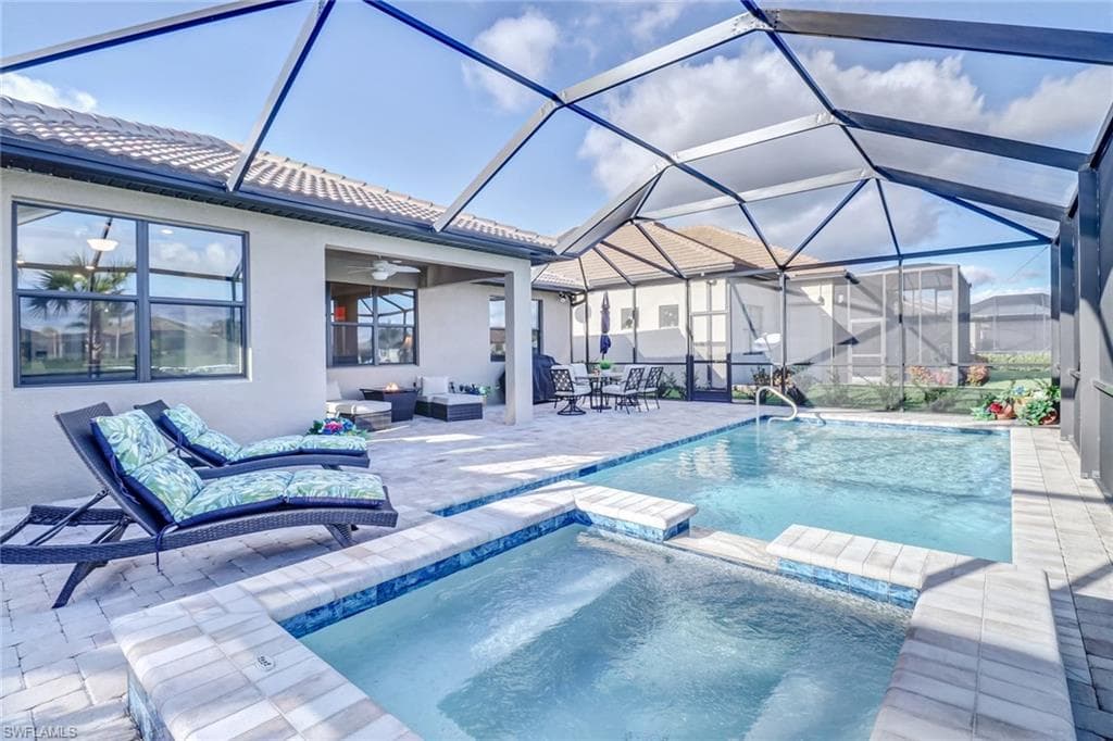 7567 Winding Cypress DR, NAPLES FL 34114-1