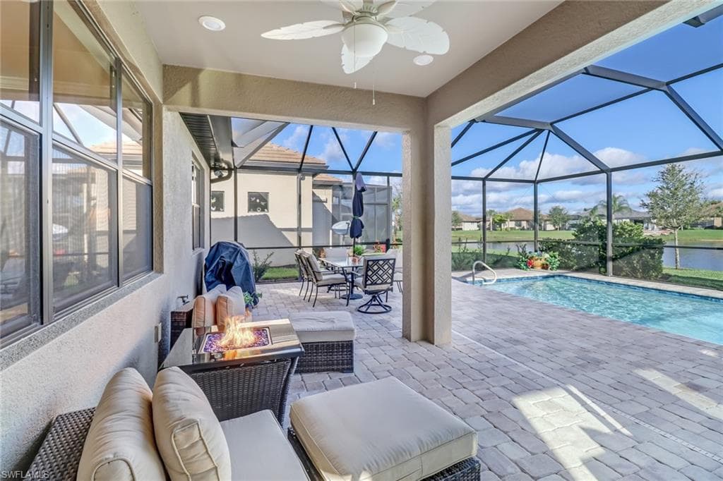 7567 Winding Cypress DR, NAPLES FL 34114-18