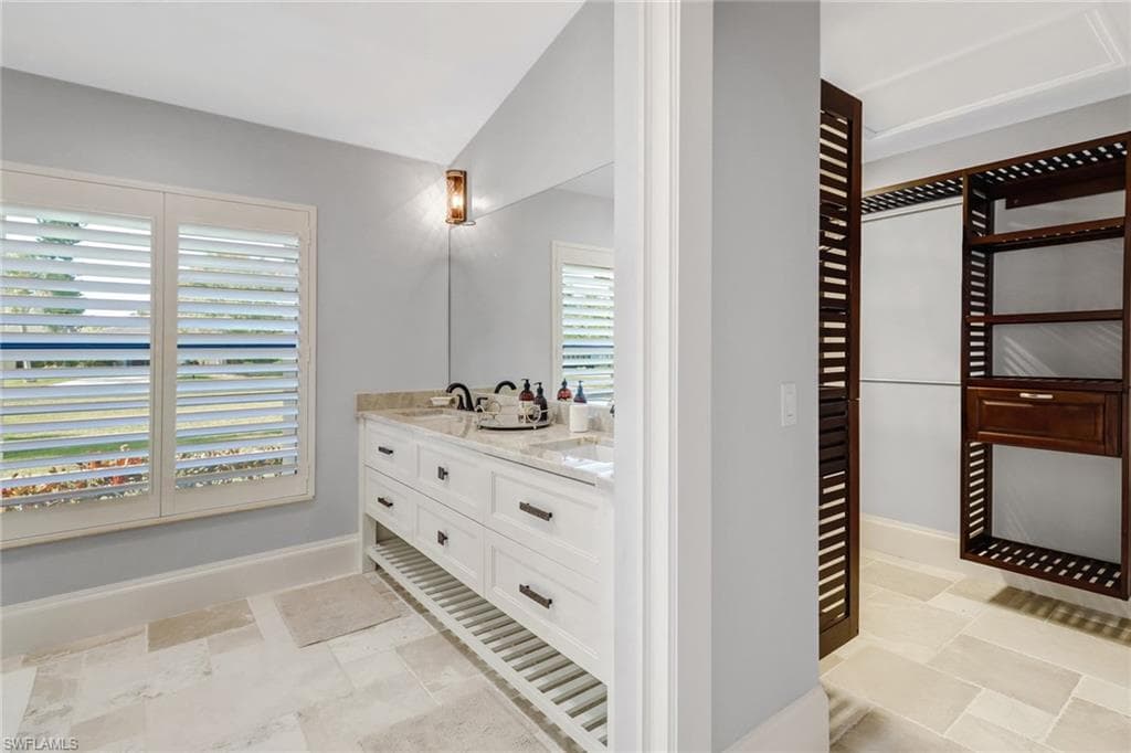 28567 Clinton LN, BONITA SPRINGS FL 34134-19