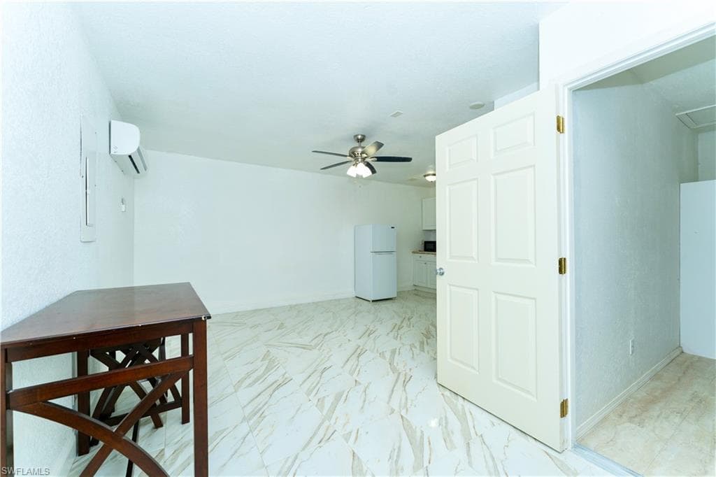 224 NE 9th TER-27