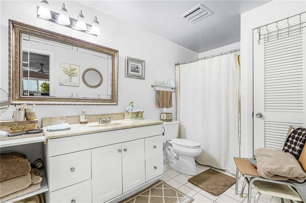 5579 Rattlesnake Hammock RD # B9, NAPLES FL 34113-9