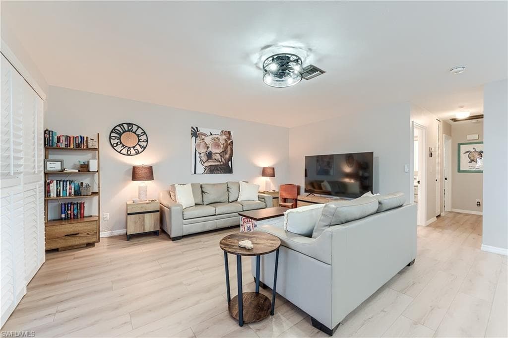 114 Lovers LN, FORT MYERS BEACH FL 33931-22