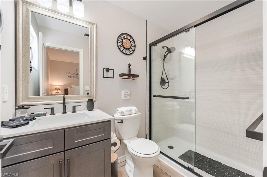 114 Lovers LN, FORT MYERS BEACH FL 33931-32