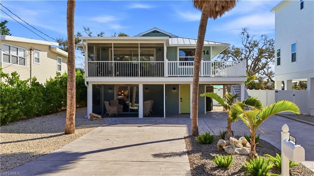 114 Lovers LN, FORT MYERS BEACH FL 33931-36